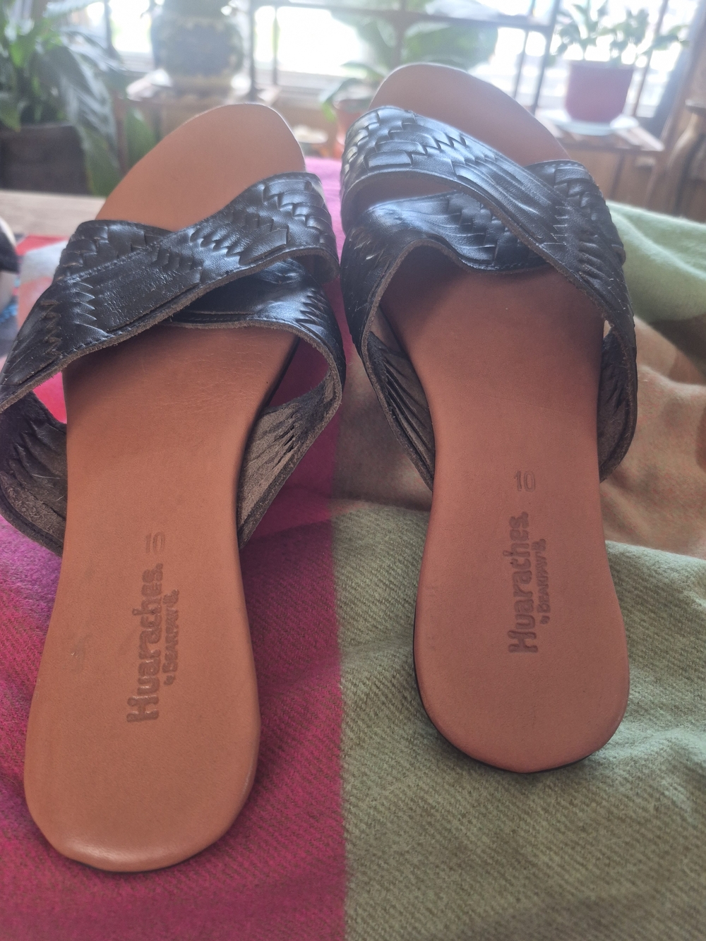 BearPaw Black Woven Slide Sandals